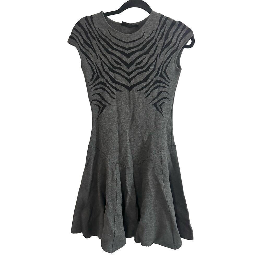 RVN Zebra Print Gray Black Fit and Flare Cap Sleeve Mini Knit Skater Dress Sz M
